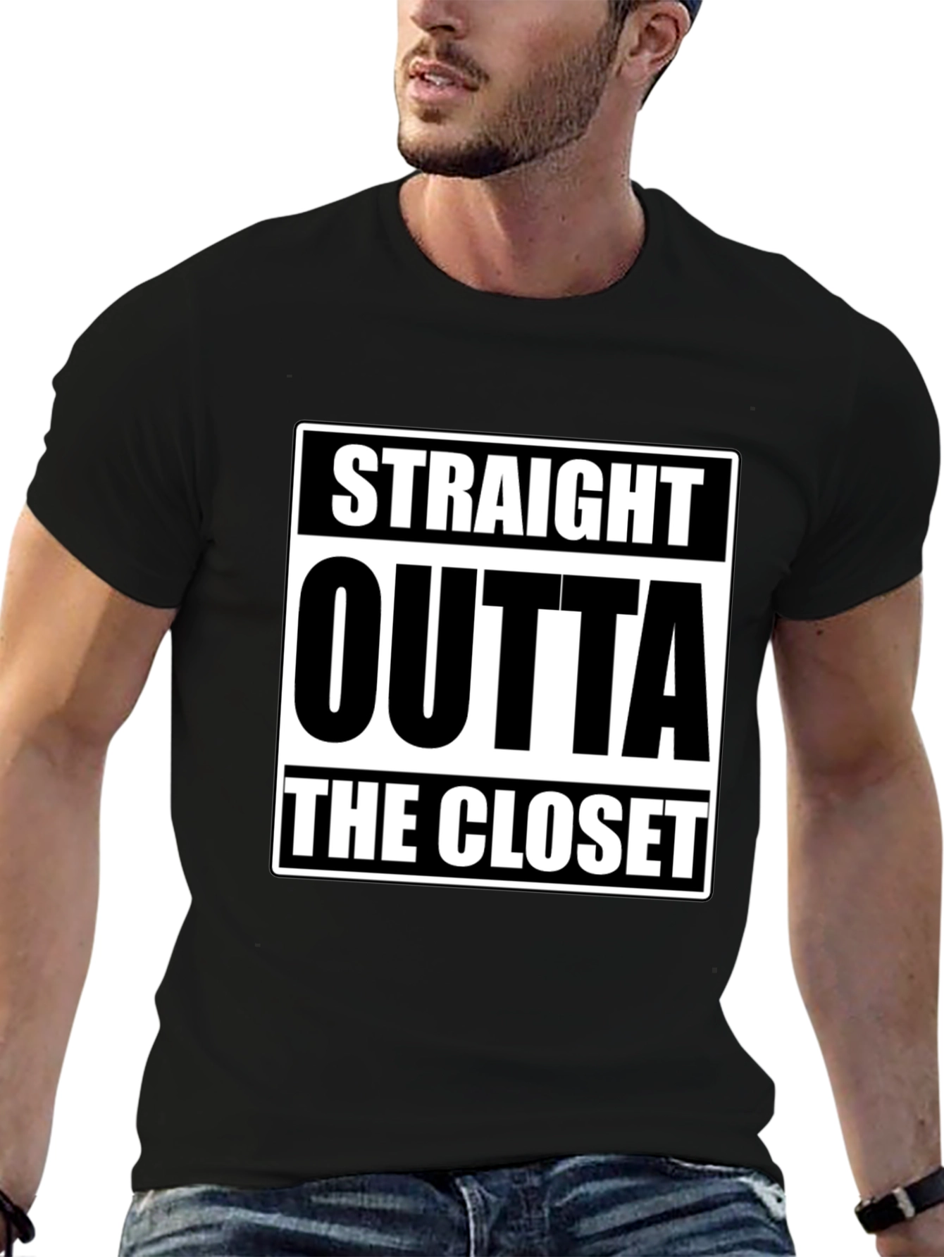 Camiseta Negra Straight Outta The Closet
