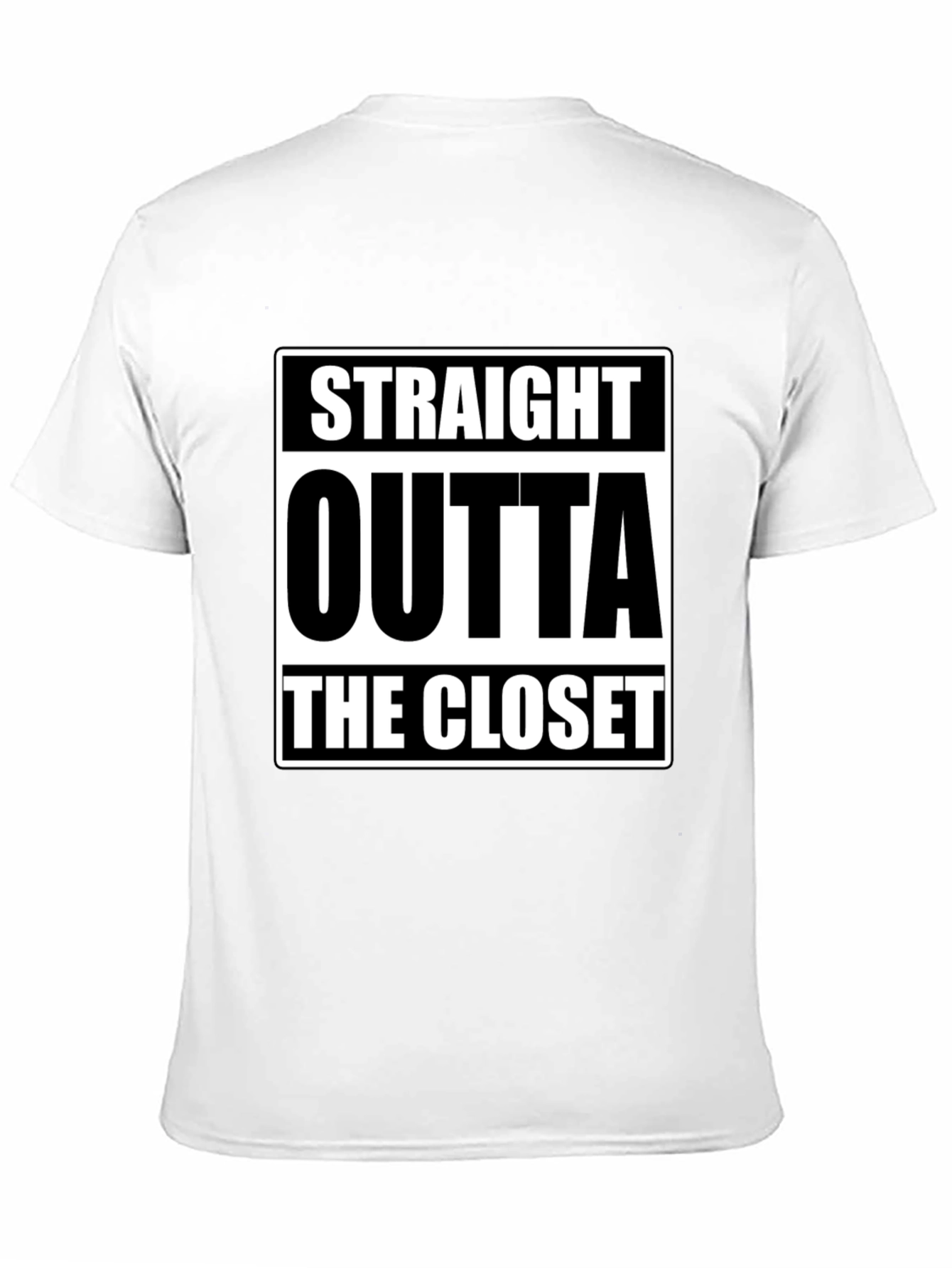 Camiseta Negra Straight Outta The Closet