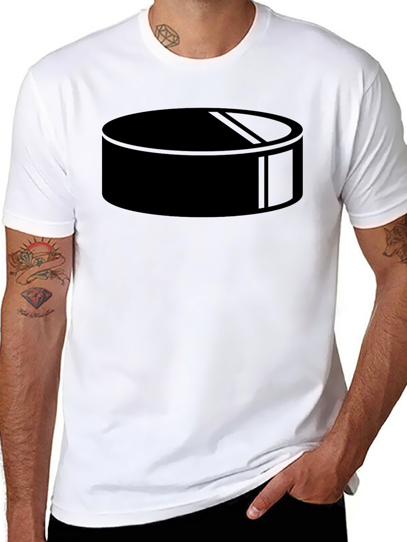 Camiseta Negra con Diseño de Disco de Hockey