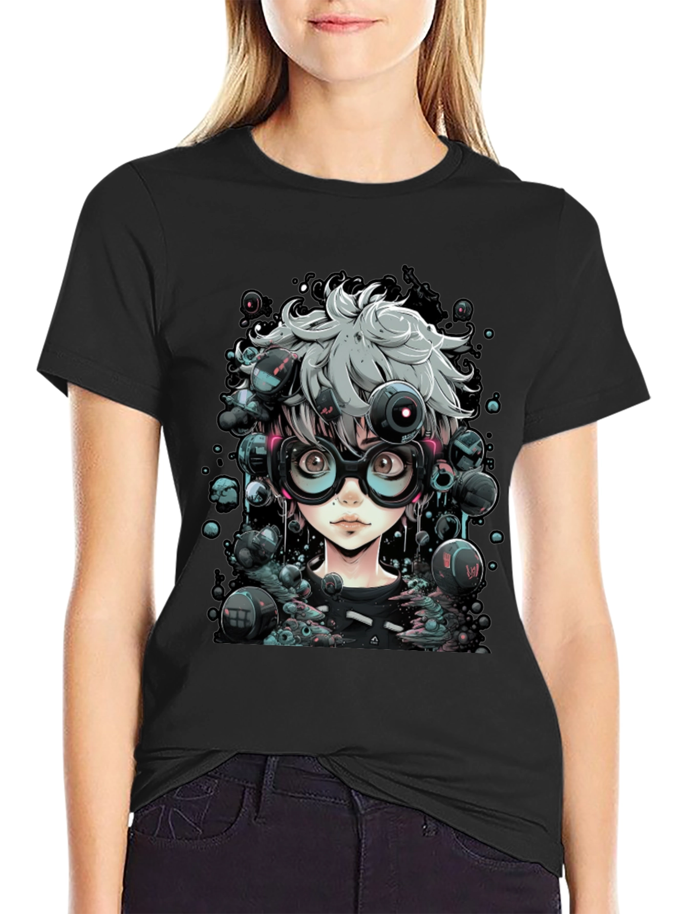 Camiseta Negra con Diseño Anime Futurista