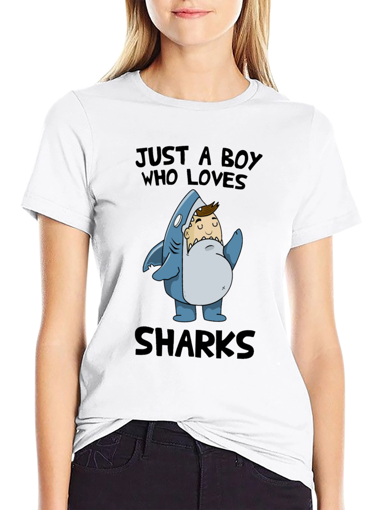 Camiseta Negra: Niño Amante de los Tiburones