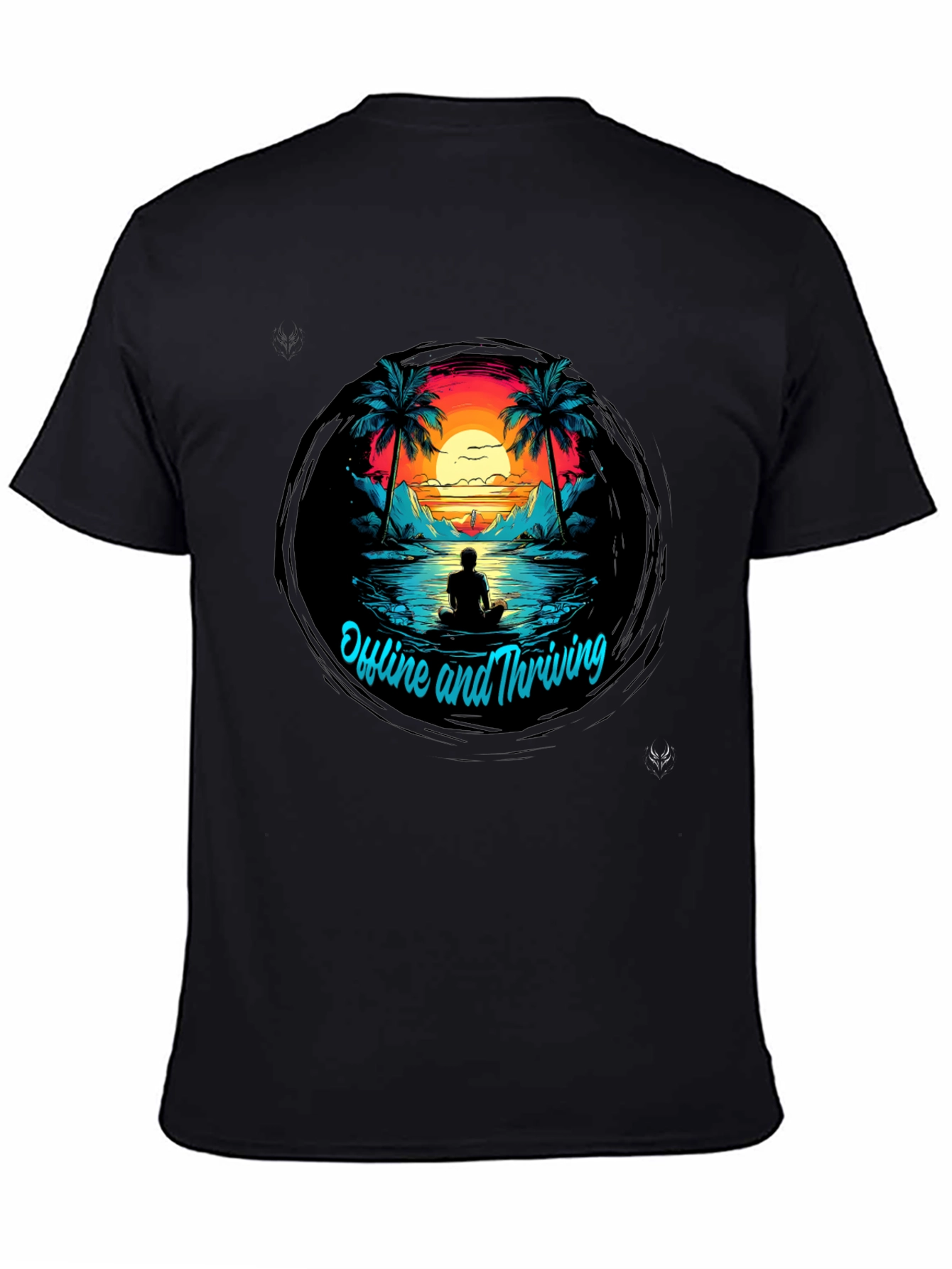 Camiseta Negra Offline and Thriving Diseño Tropical