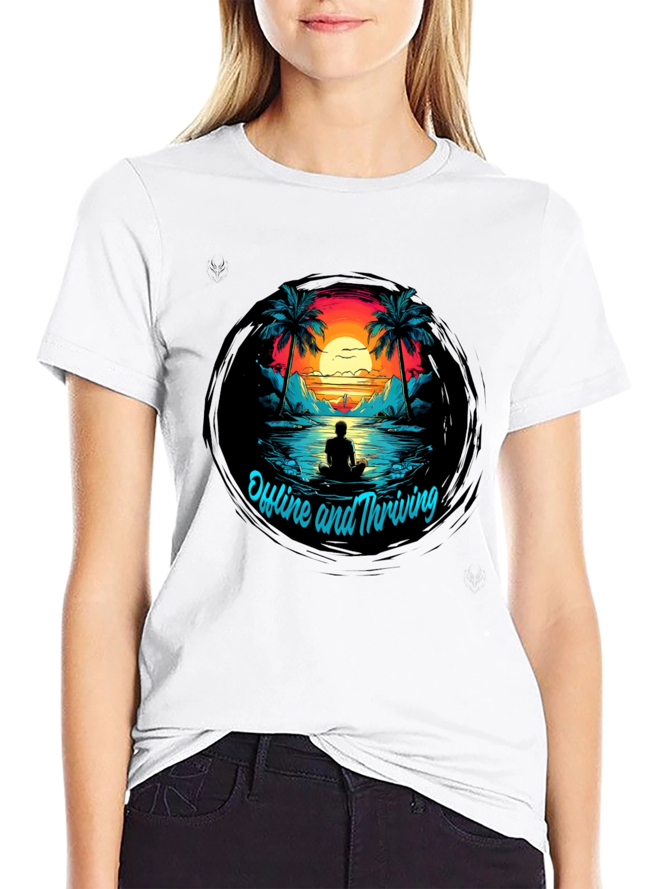 Camiseta Negra Offline and Thriving Diseño Tropical