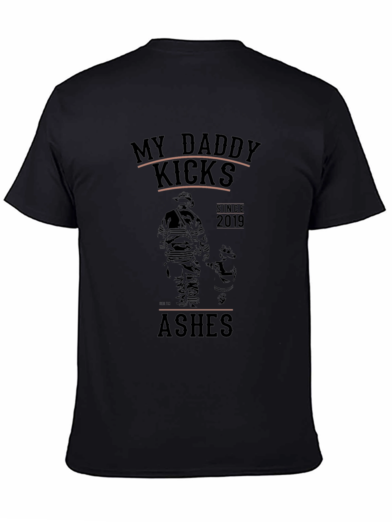Camiseta Negra: Mi Papá Kicks Ashes Desde 2019