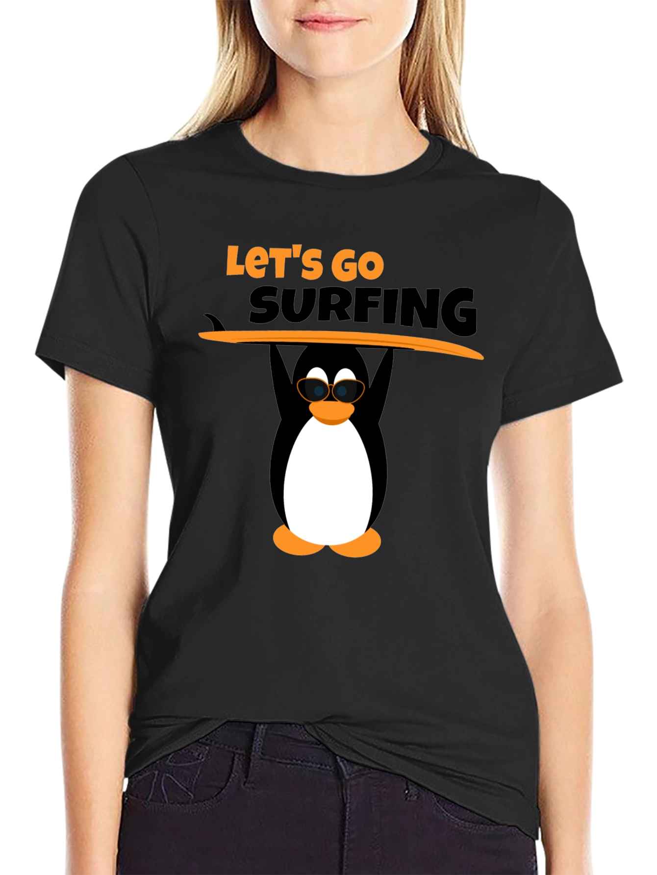 Camiseta Negra Surf Pingüino Divertido