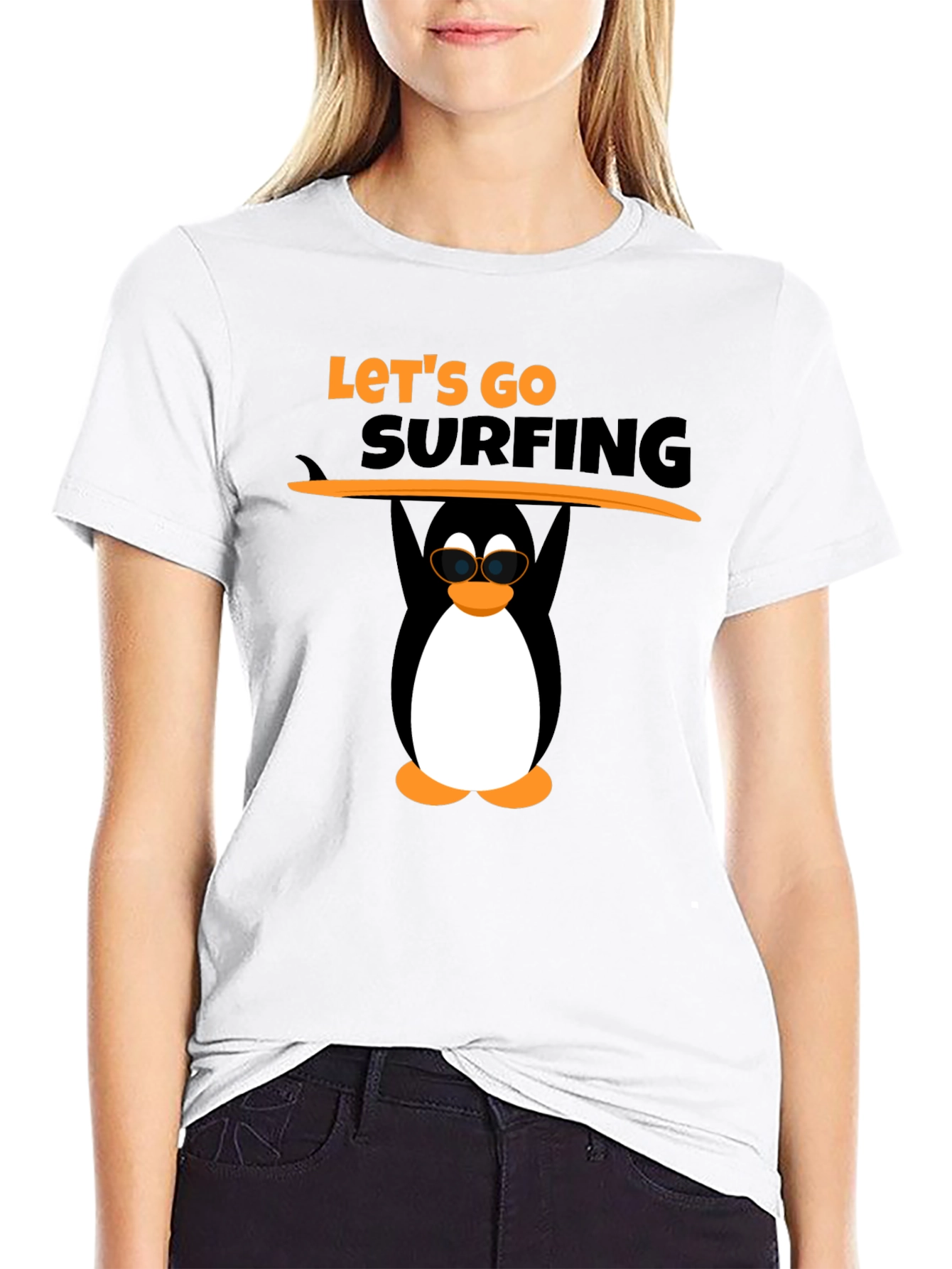 Camiseta Negra Surf Pingüino Divertido