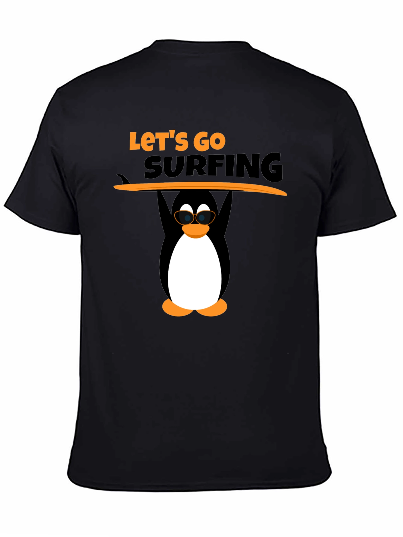 Camiseta Negra Surf Pingüino Divertido
