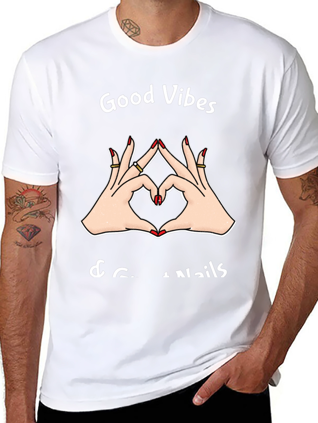 Camiseta Negra: Good Vibes & Great Nails