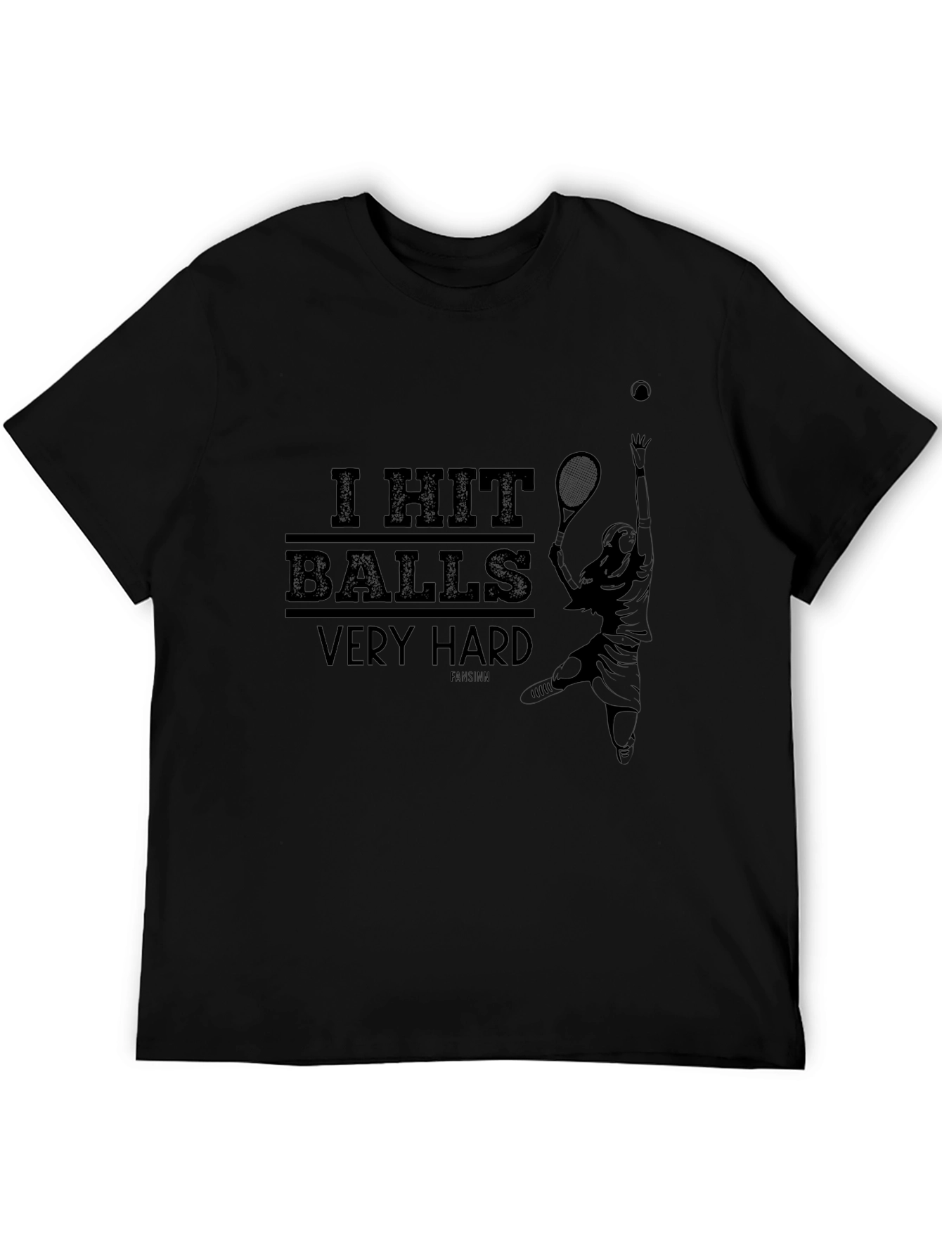 Camiseta Negra: Juego de Tenis Golpeo Pelotas Muy Fuerte