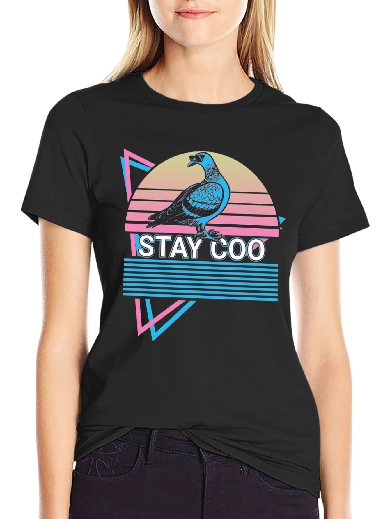 Camiseta Stay Coo: Estilo Urbano y Frescura