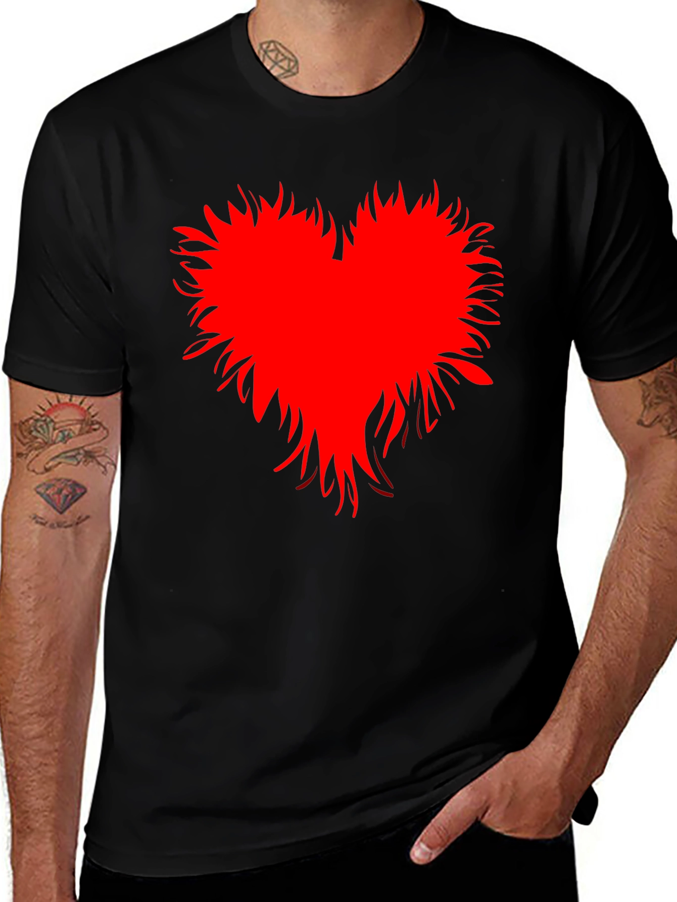 Camiseta Negra con Corazón Rojo Abstracto