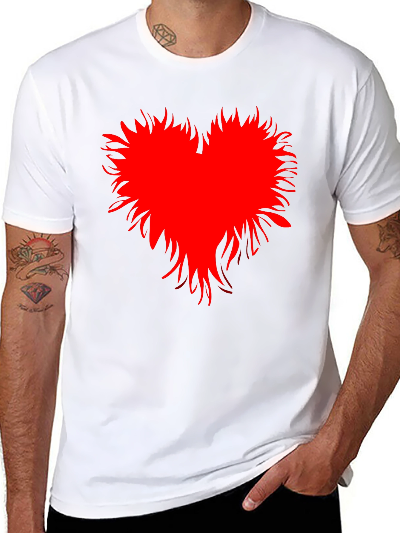 Camiseta Negra con Corazón Rojo Abstracto