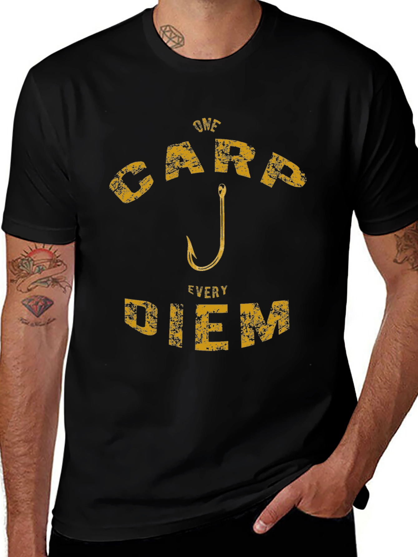 Camiseta Negra: CARP DIEM para Amantes de la Pesca