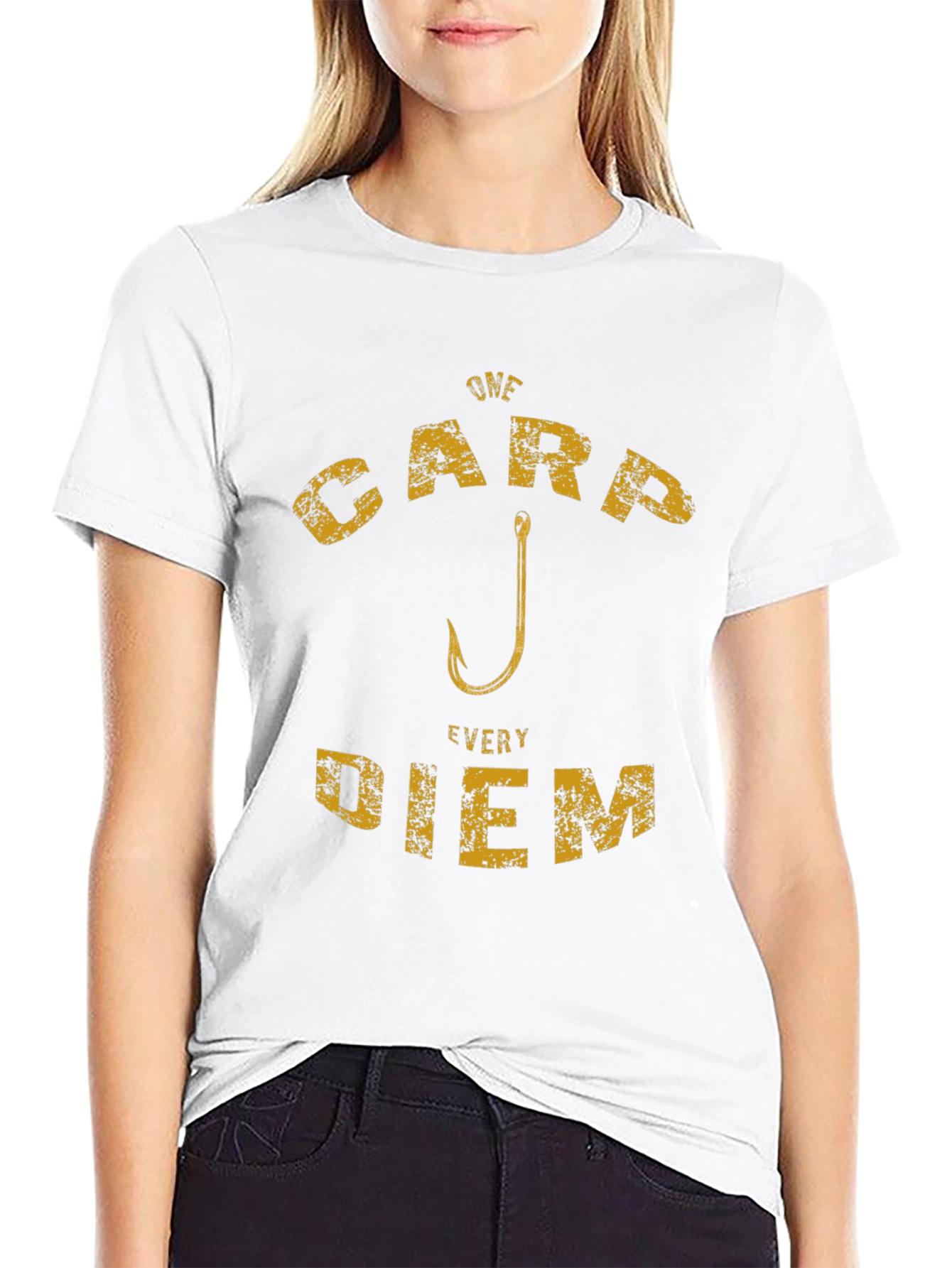 Camiseta Negra: CARP DIEM para Amantes de la Pesca