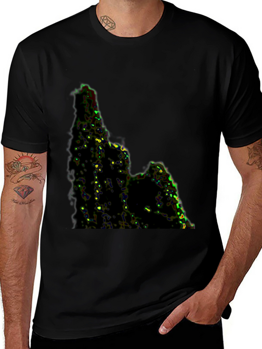 Camiseta Negra con Diseño Abstracto Montañoso