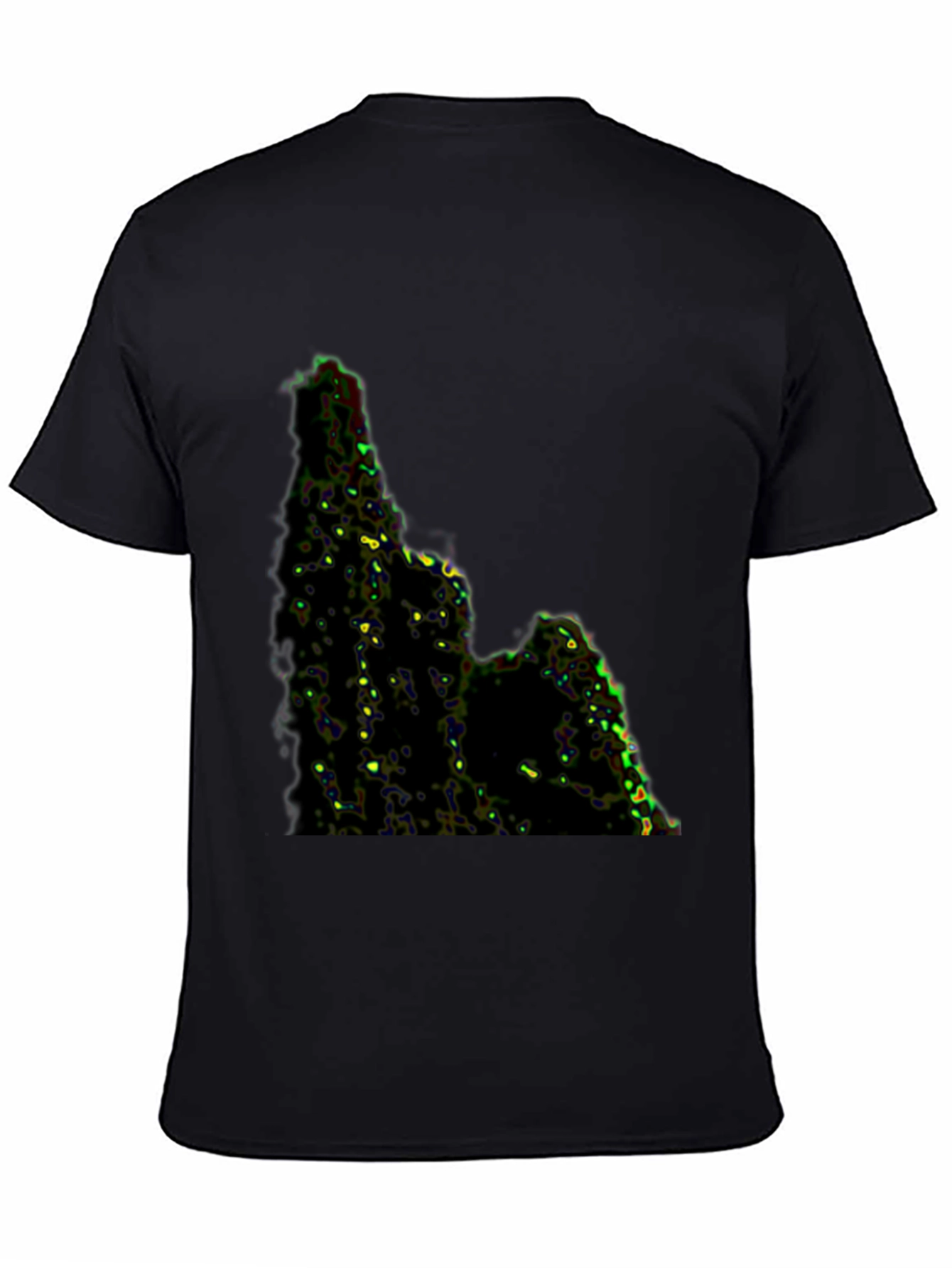 Camiseta Negra con Diseño Abstracto Montañoso