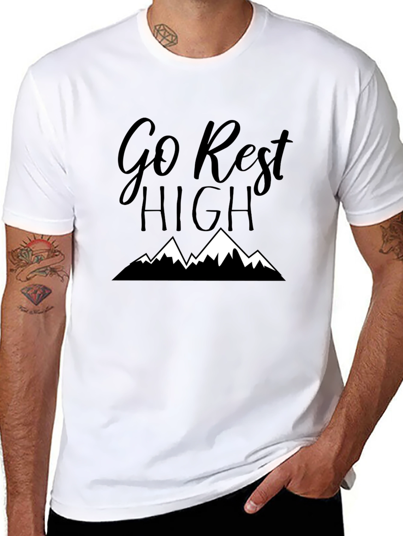 Camiseta Negra: Go Rest High - Montañas