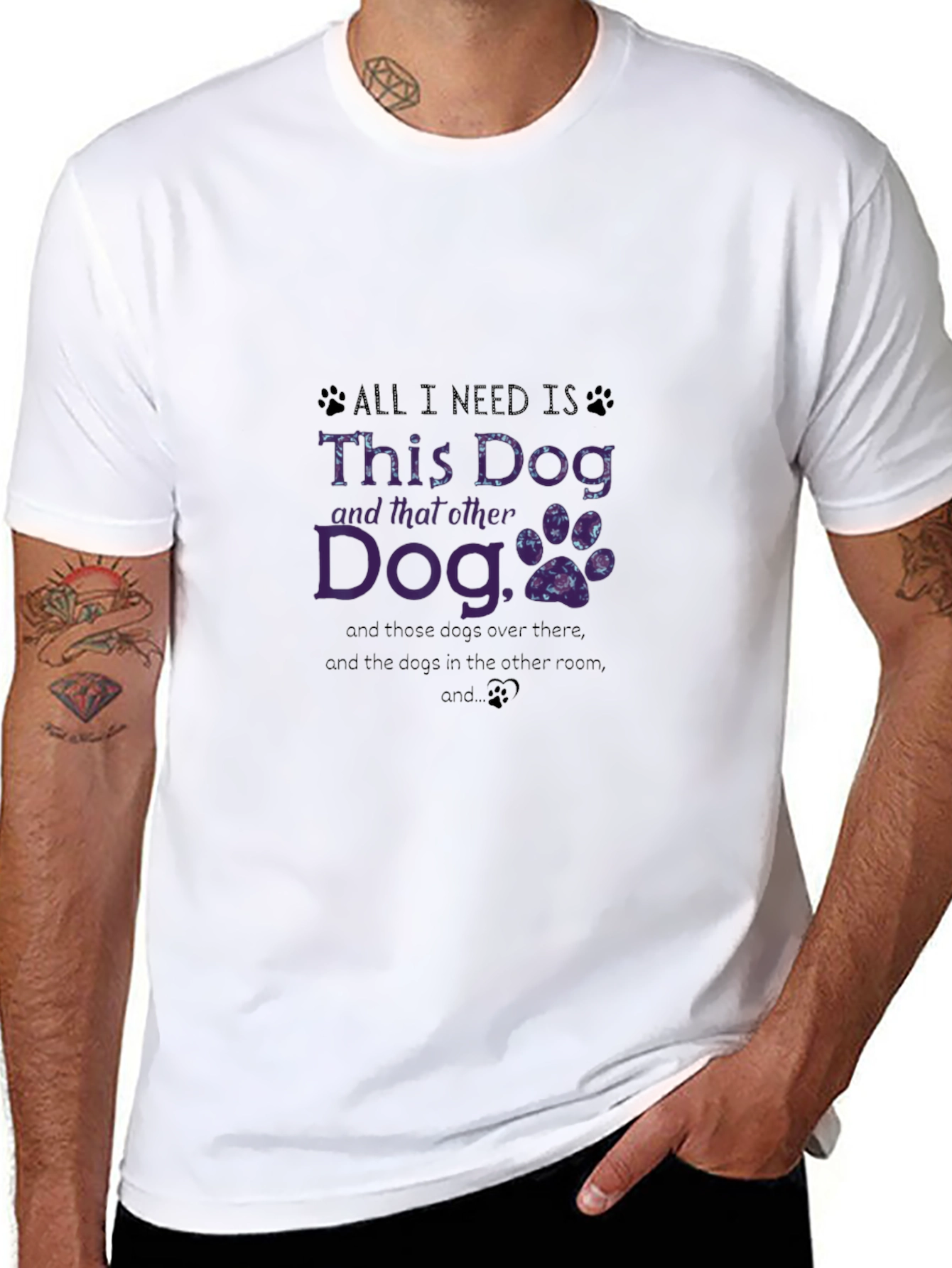 Camiseta Negra All I Need Is Dogs