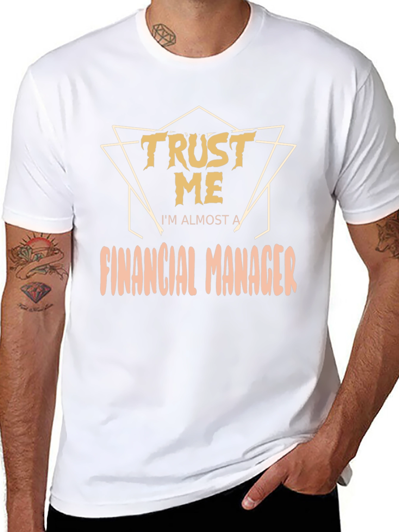 Camiseta Negra Trust Me Im Almost a Financial Manager