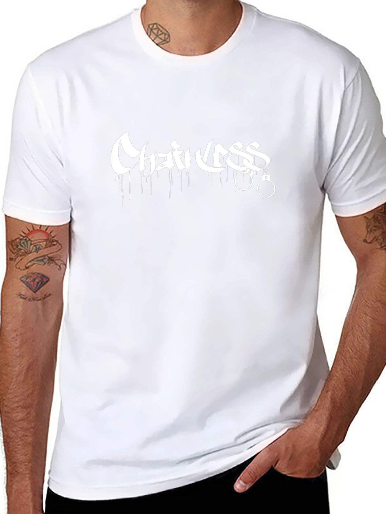 Camiseta Negra Chainless - Libertad con Estilo