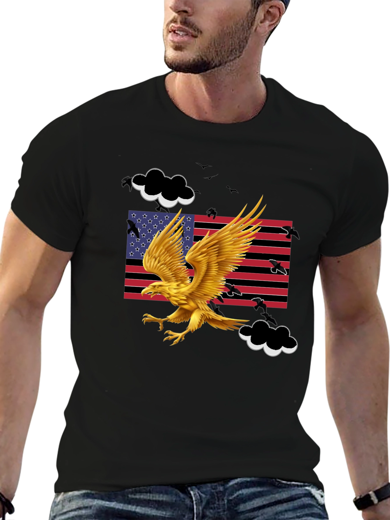 Camiseta Negra con Águila Dorada y Bandera Americana