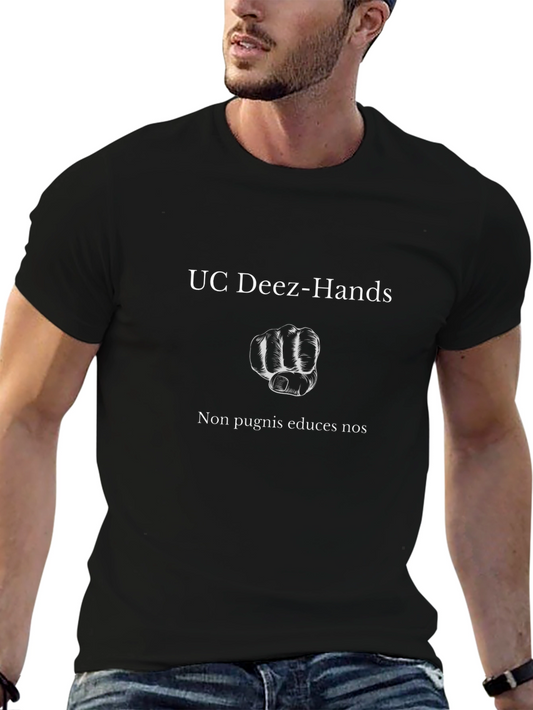Camiseta Negra UC Deez-Hands: Humor Universitario