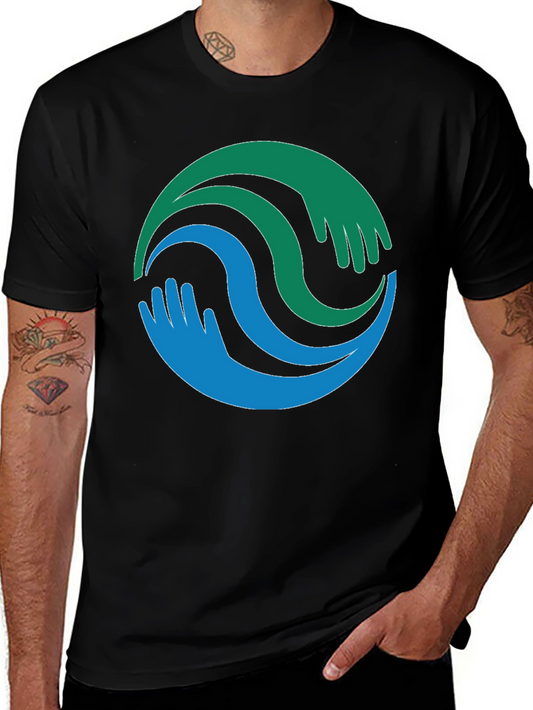 Camiseta Negra con Diseño Circular de Manos Verde y Azul
