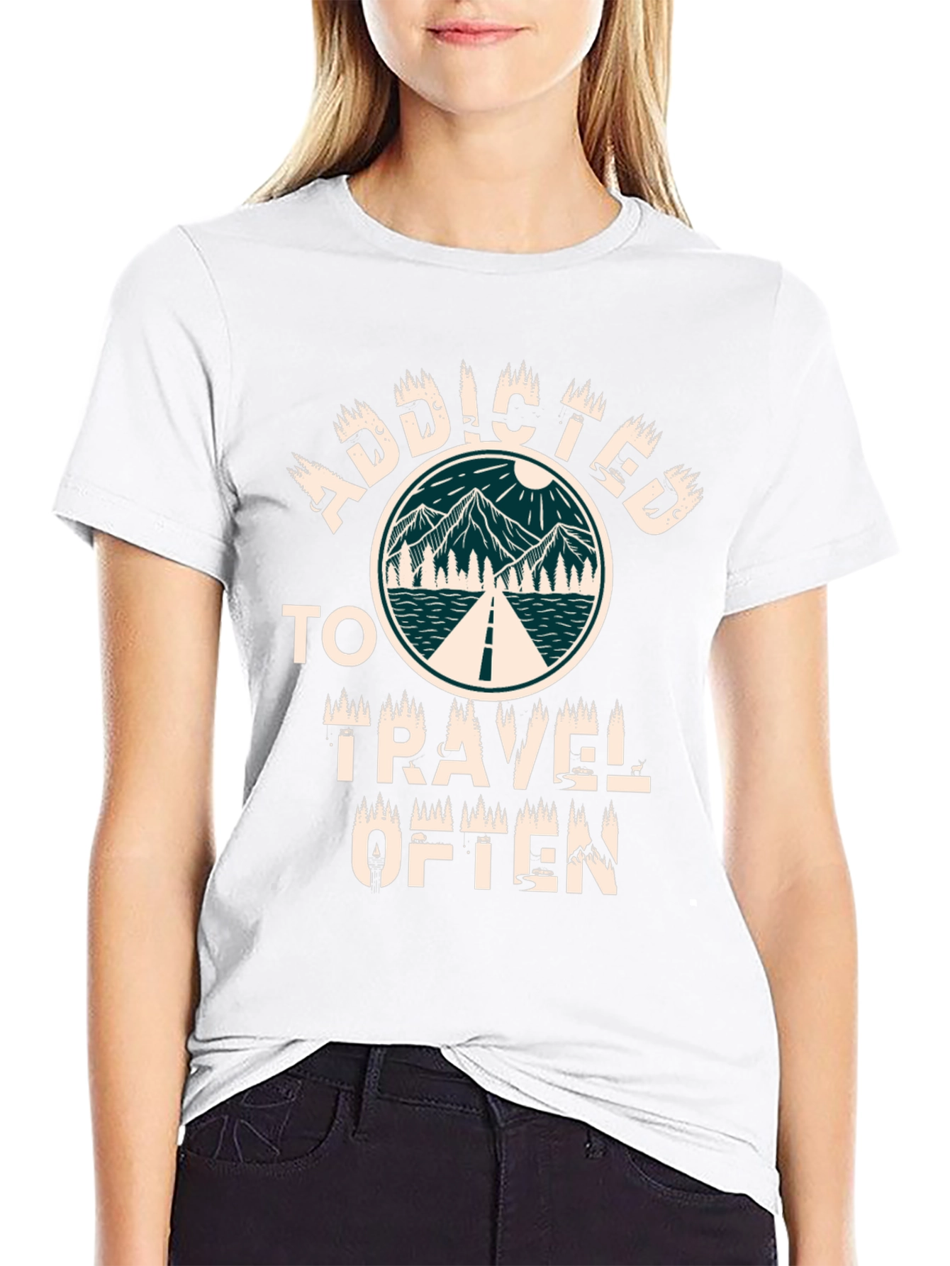 Camiseta Negra Adicto a Viajar con Diseño Montaña