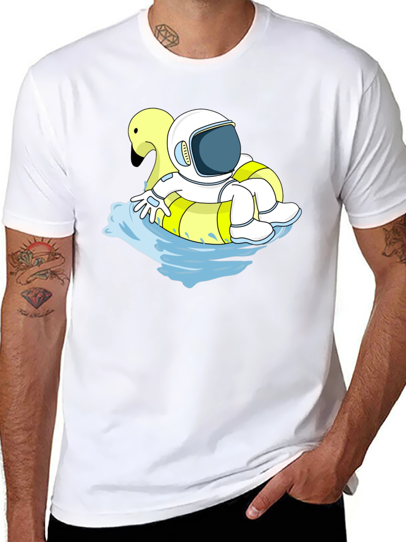 Camiseta Negra Astronauta Flotando con Cisne