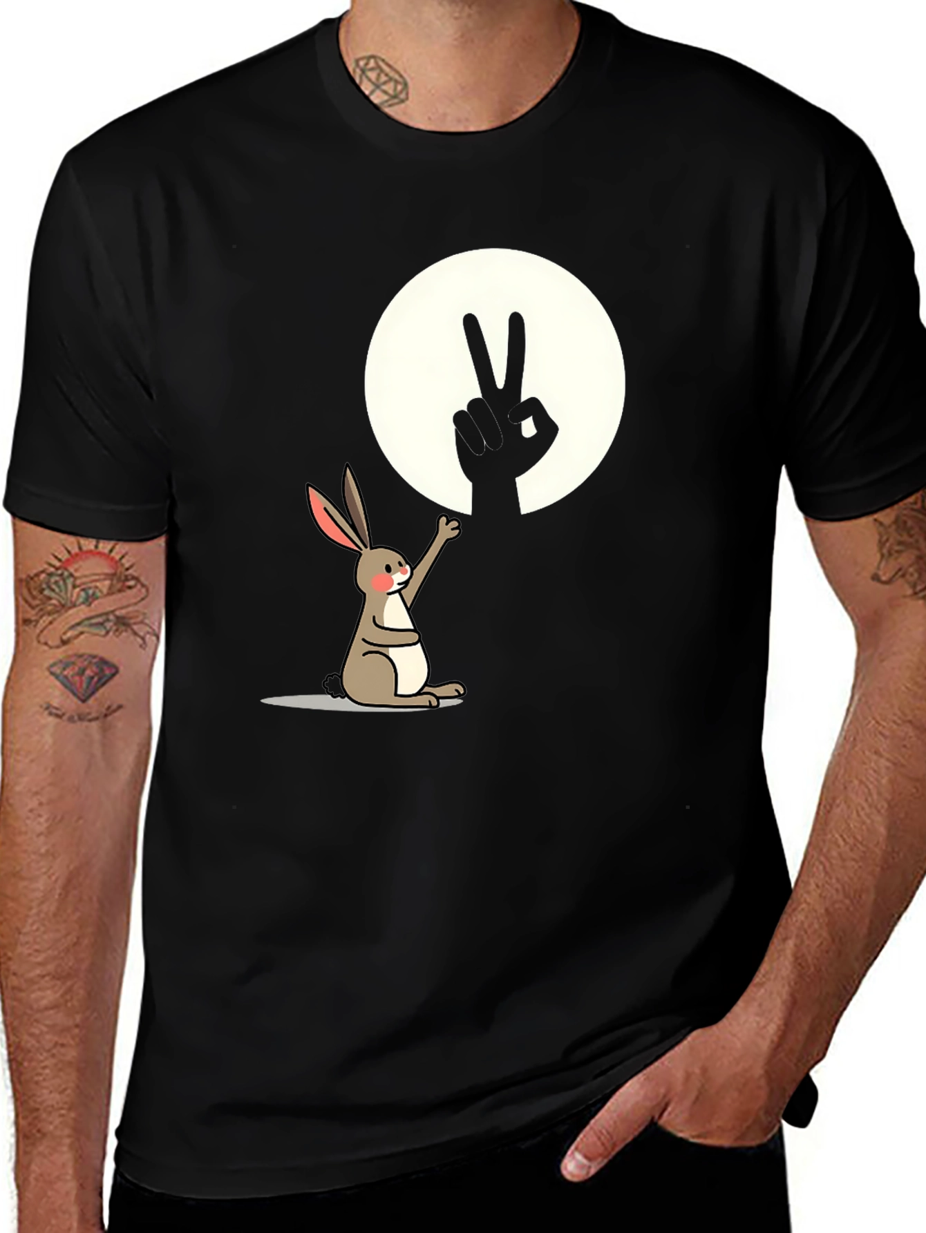 Camiseta con diseño de conejo y sombra de paz