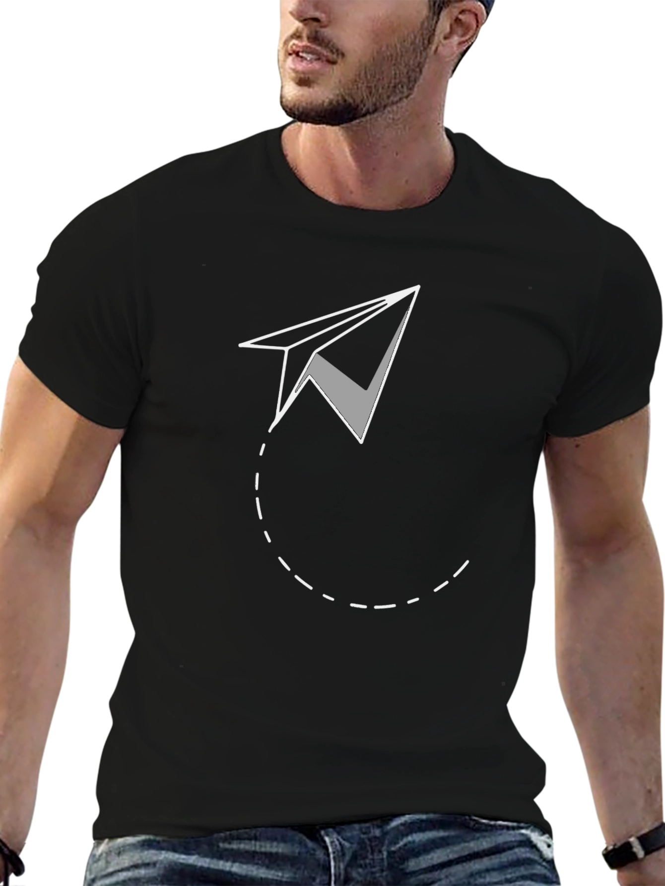 Camiseta Negra con Avión de Papel - Estilo Casual