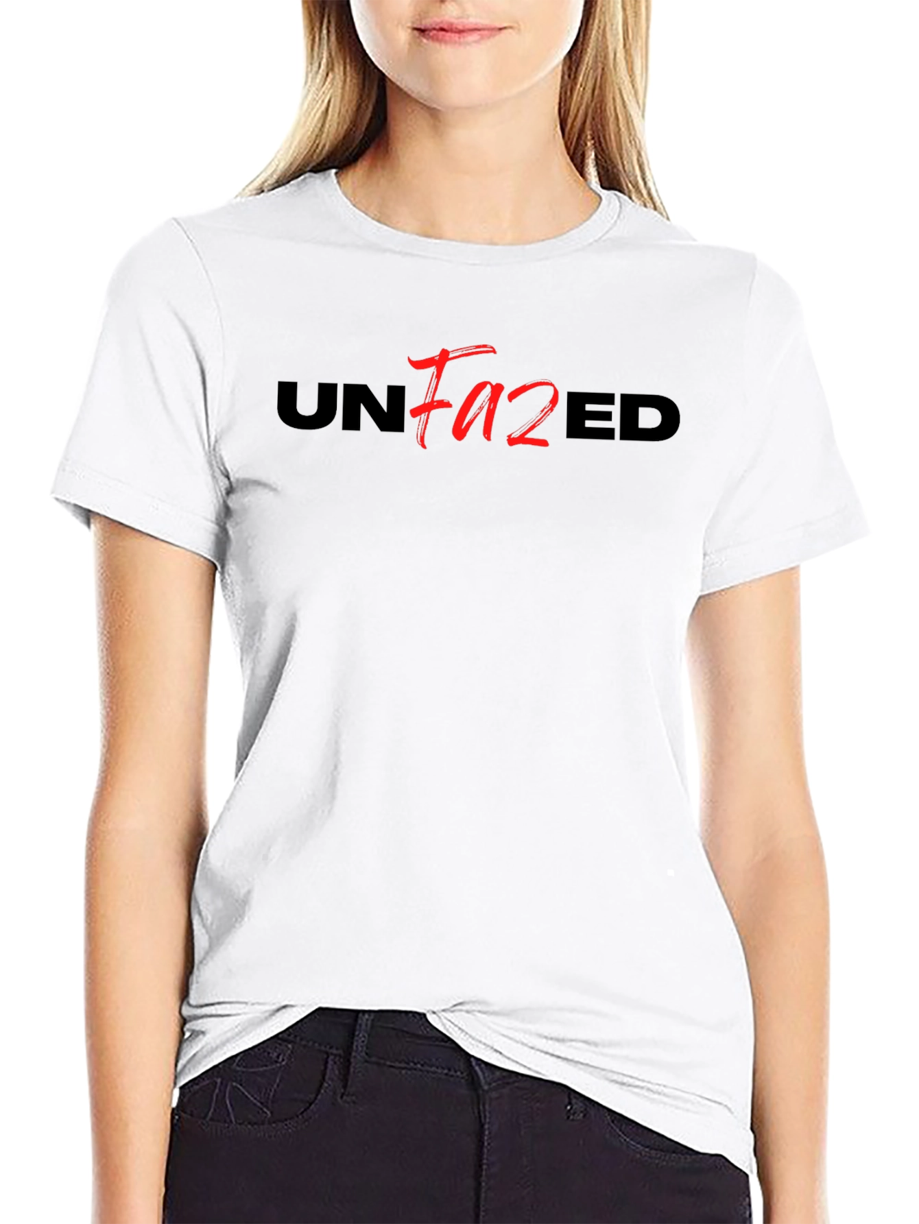 Camiseta Negra Unfazed - Estilo Casual y Moderno