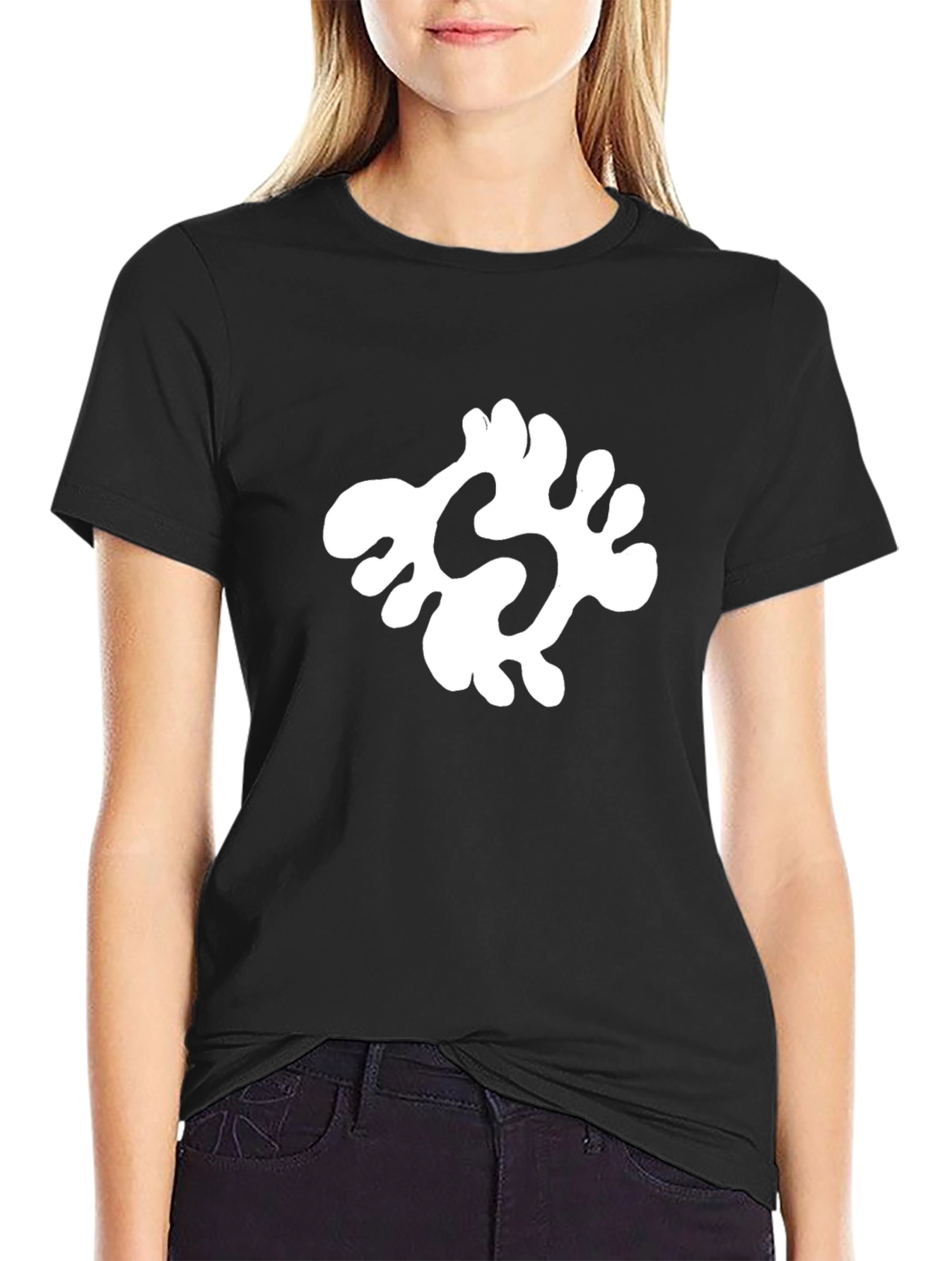 Camiseta Negra con Diseño Abstracto Blanco