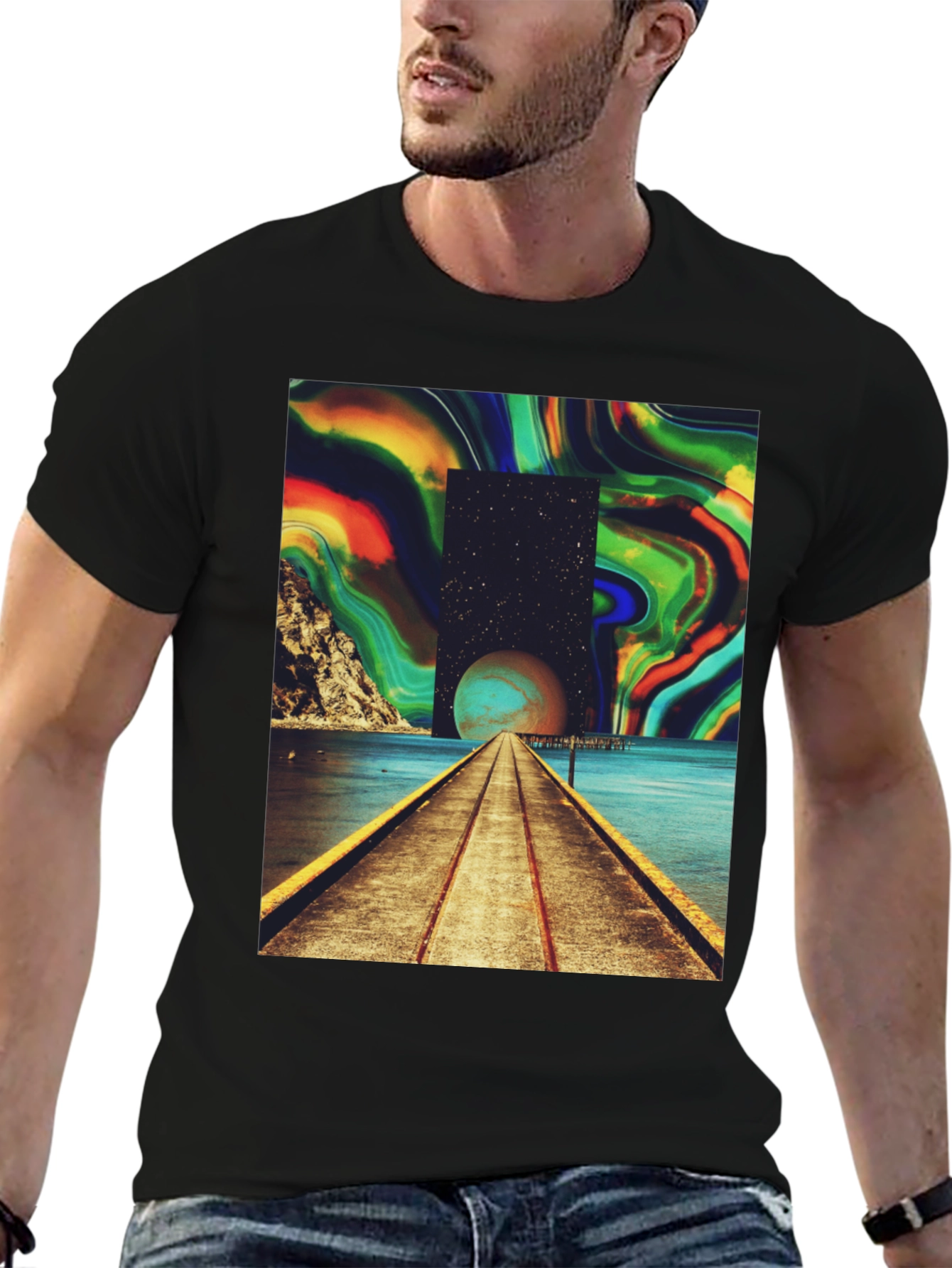 Camiseta Negra con Diseño Abstracto y Cósmico