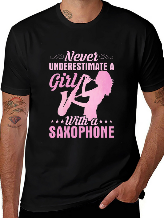 Camiseta Negra: Nunca Subestimes a una Chica con Saxofón