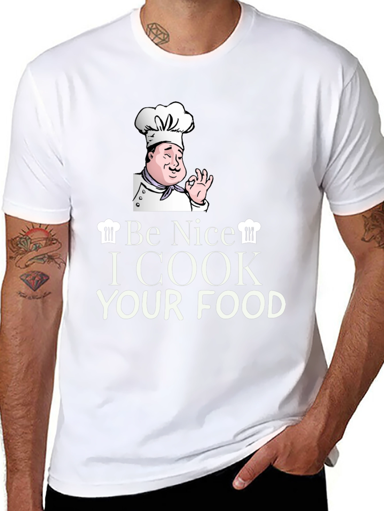 Camiseta Negra Be Nice I Cook Your Food