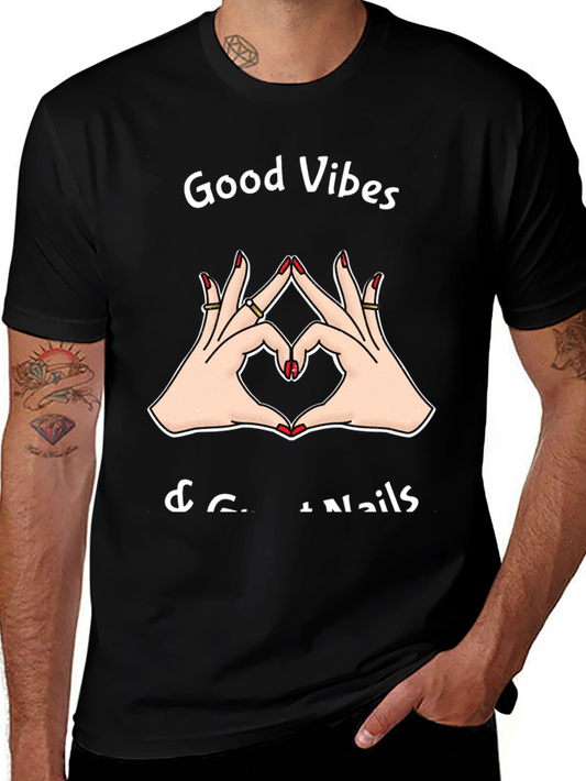 Camiseta Negra: Good Vibes & Great Nails