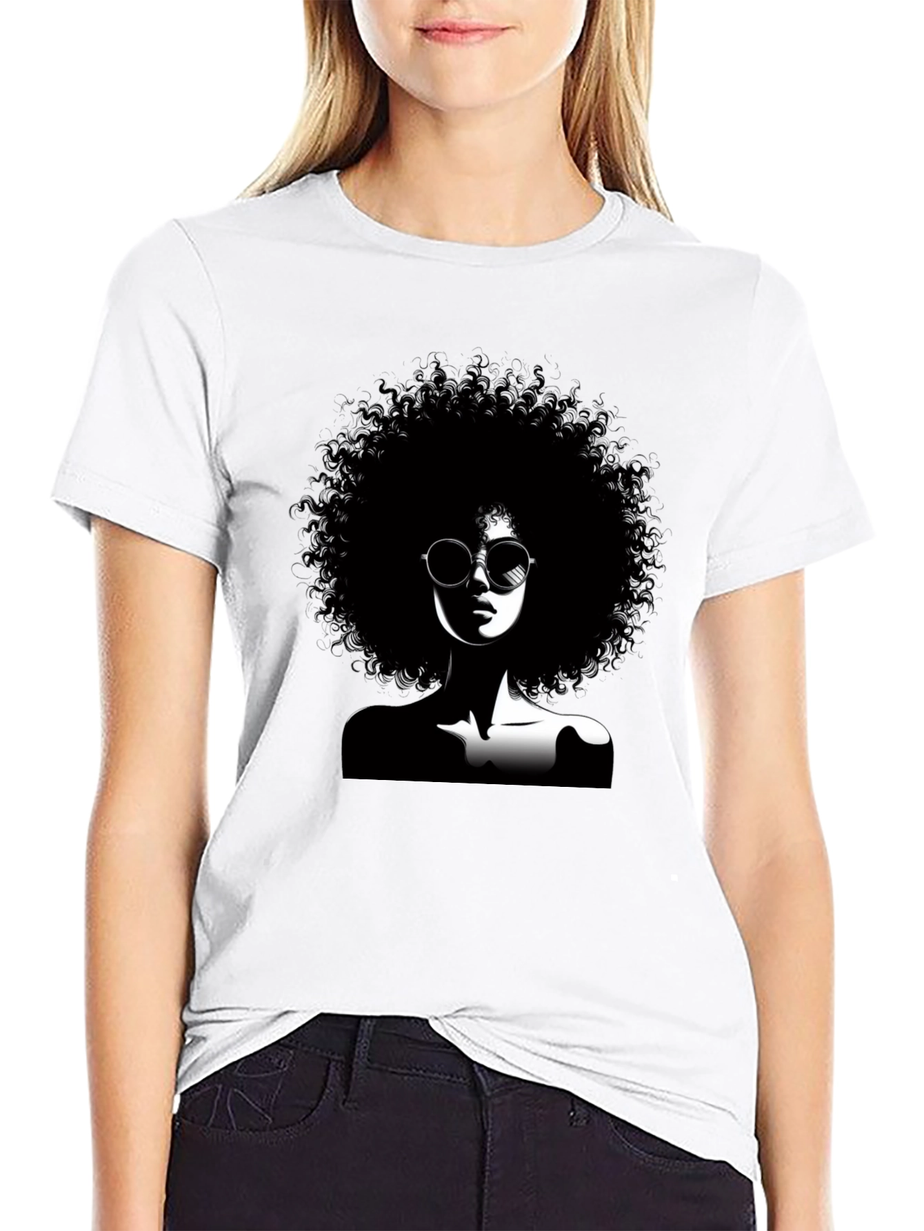 Camiseta Negra con Diseño Afro y Gafas